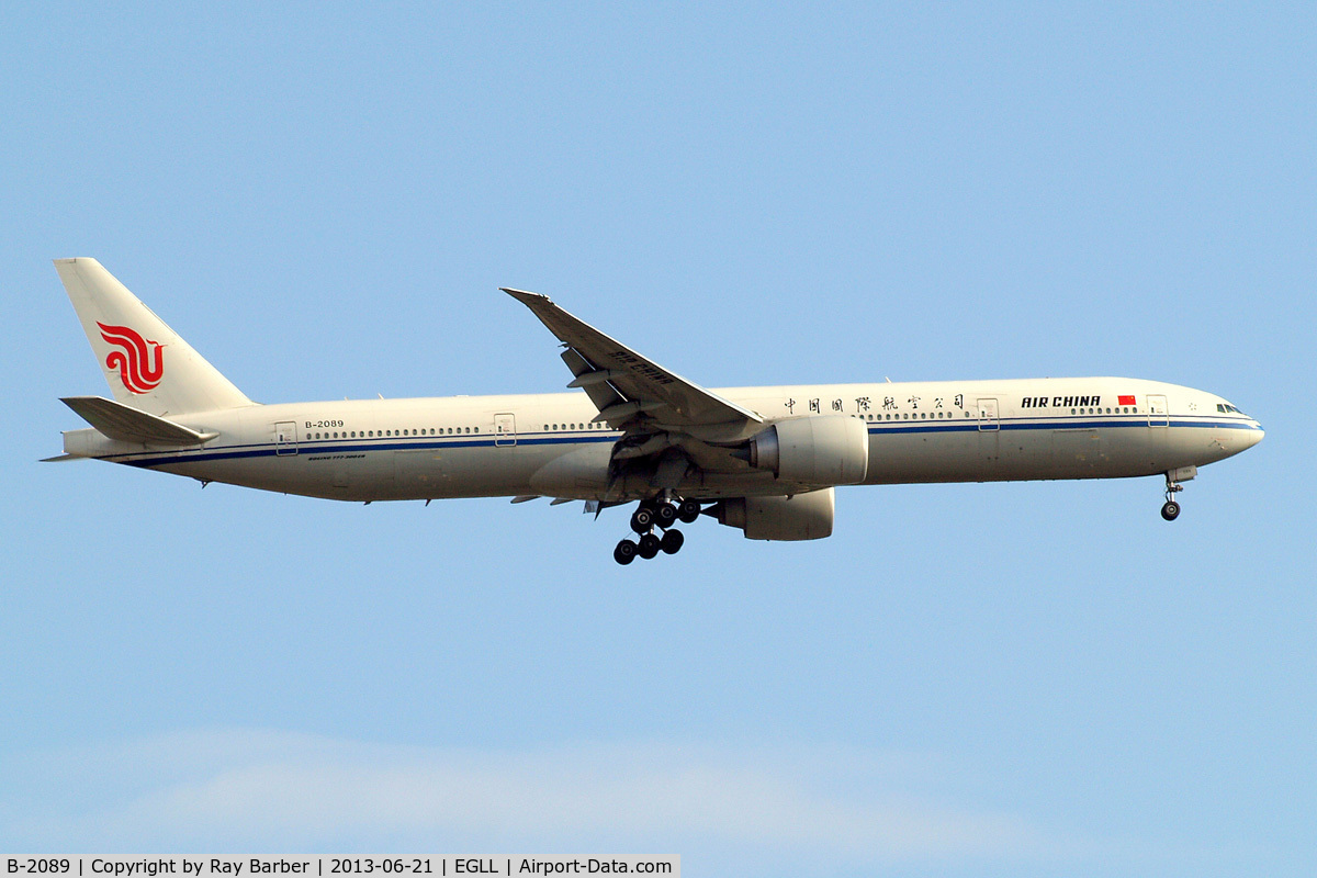 B-2089, 2012 Boeing 777-39L/ER C/N 38675, Boeing 777-39LER [38675] (Air China) Home~G 21/06/2013. On approach 27L.