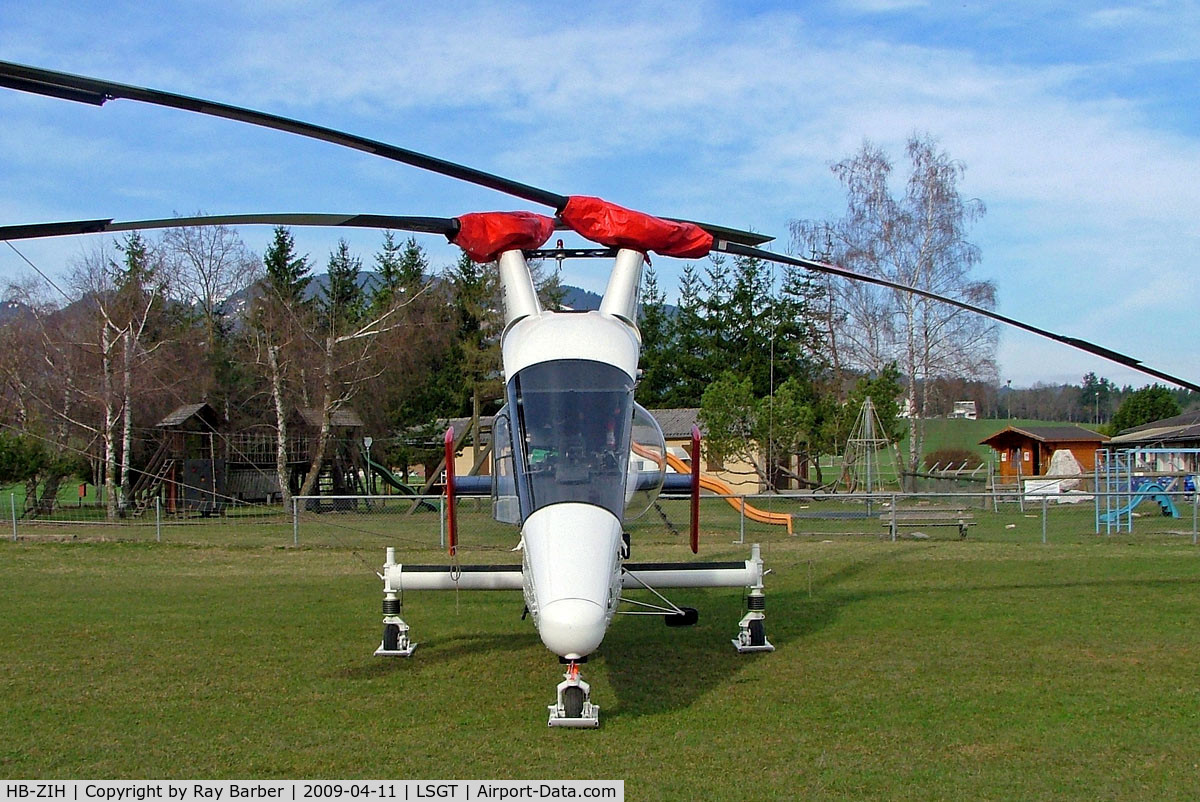 HB-ZIH, 1994 Kaman K-1200 K-Max C/N A94-0021, Kaman K-1200 K-Max [A94-0021] (Rotex Helicopter AG) Gruyeres~HB 11/04/2009