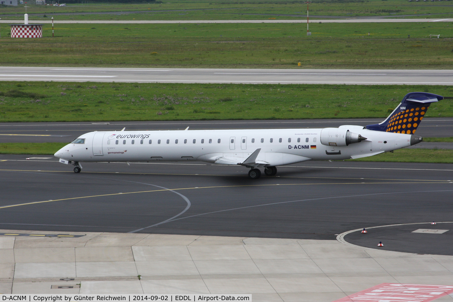 D-ACNM, 2010 Bombardier CRJ-900LR (CL-600-2D24) C/N 15253, Taxiing