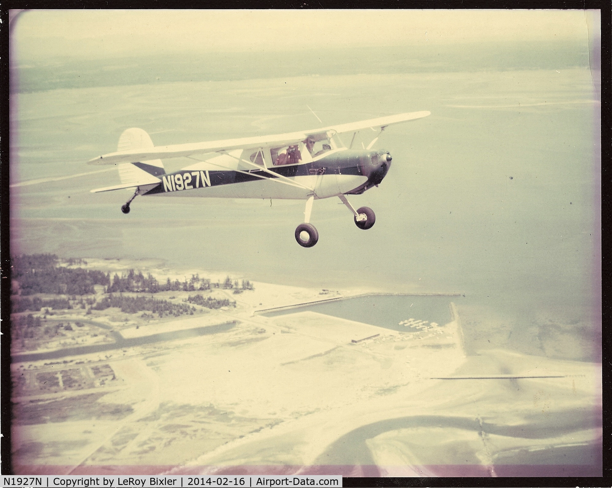 N1927N, 1947 Cessna 120 C/N 12171, Flight over Ocean Shores WA 1968