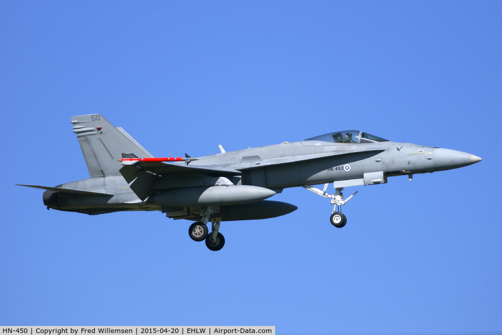 HN-450, McDonnell Douglas F-18C Hornet C/N 1480, 