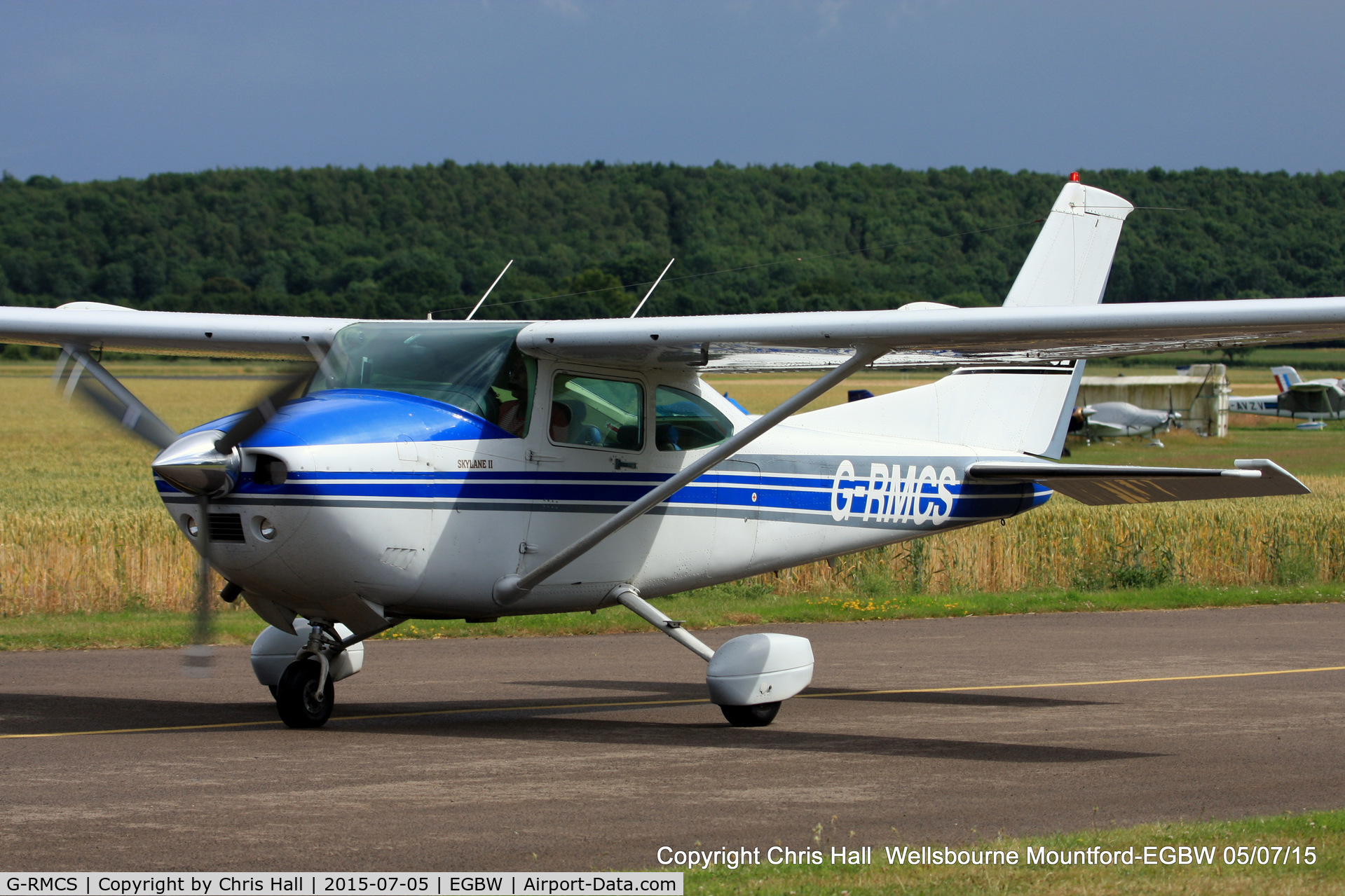 G-RMCS, 1982 Cessna 182R Skylane C/N 18268278, at Wellesbourne Mountford