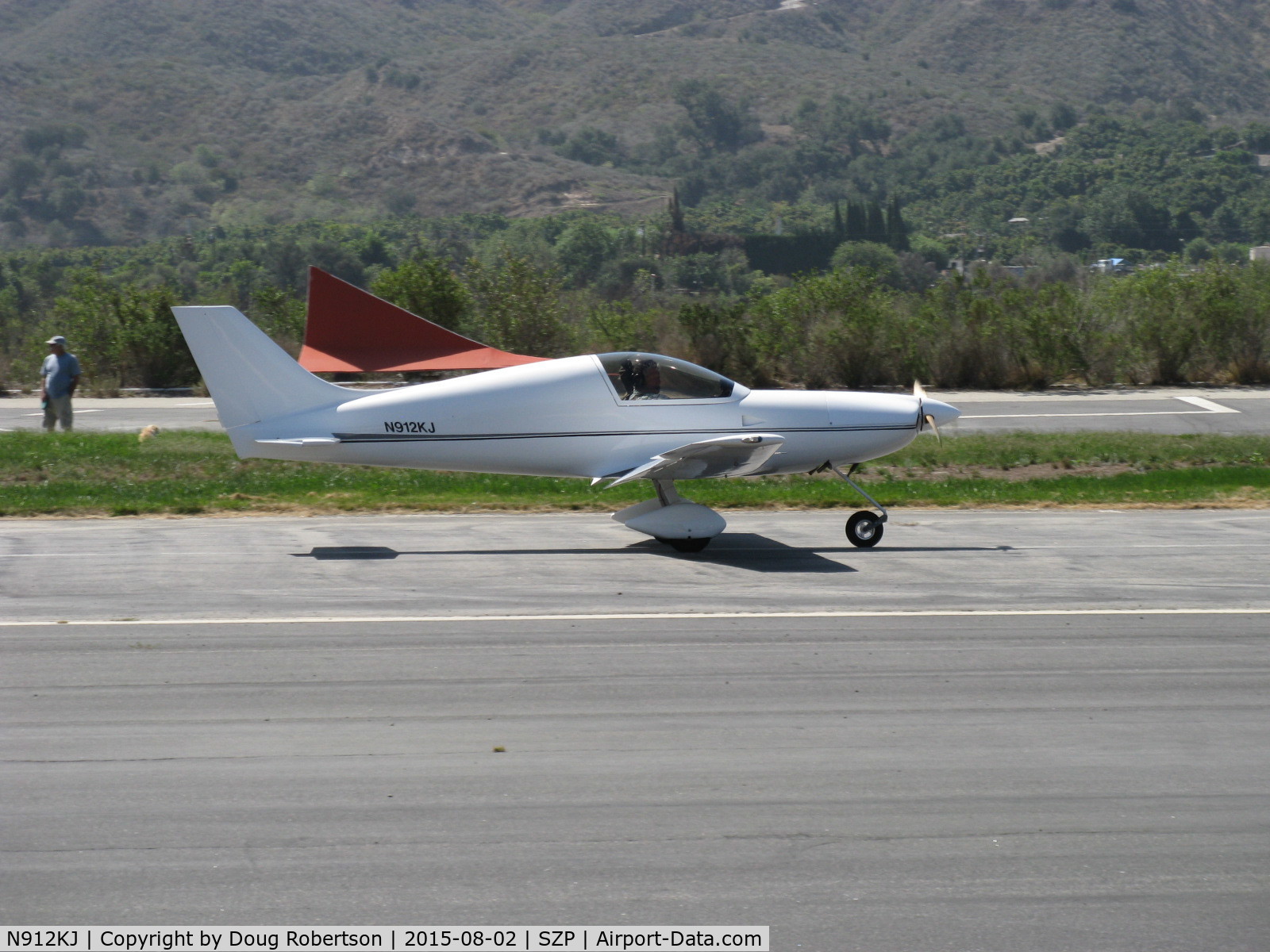 N912KJ, 2000 Aero Designs Pulsar XP912 C/N 349, 2000 Goodwin Aero Designs PULSAR 912XP, Rotax 912 100 Hp, landing roll Rwy 22