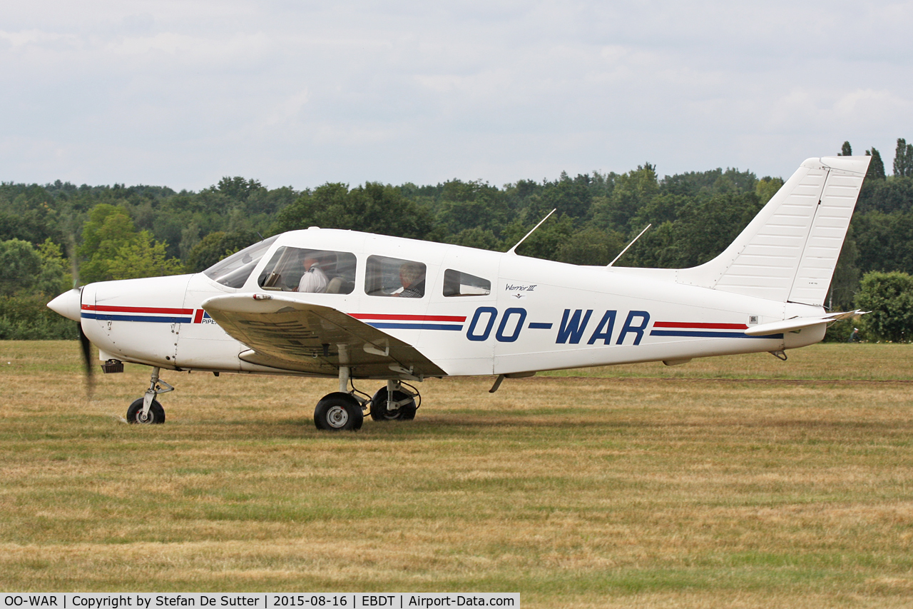 OO-WAR, Piper PA-28-161 Warrior III C/N 28-16112, Schaffen Old Timer Fly In 2015.