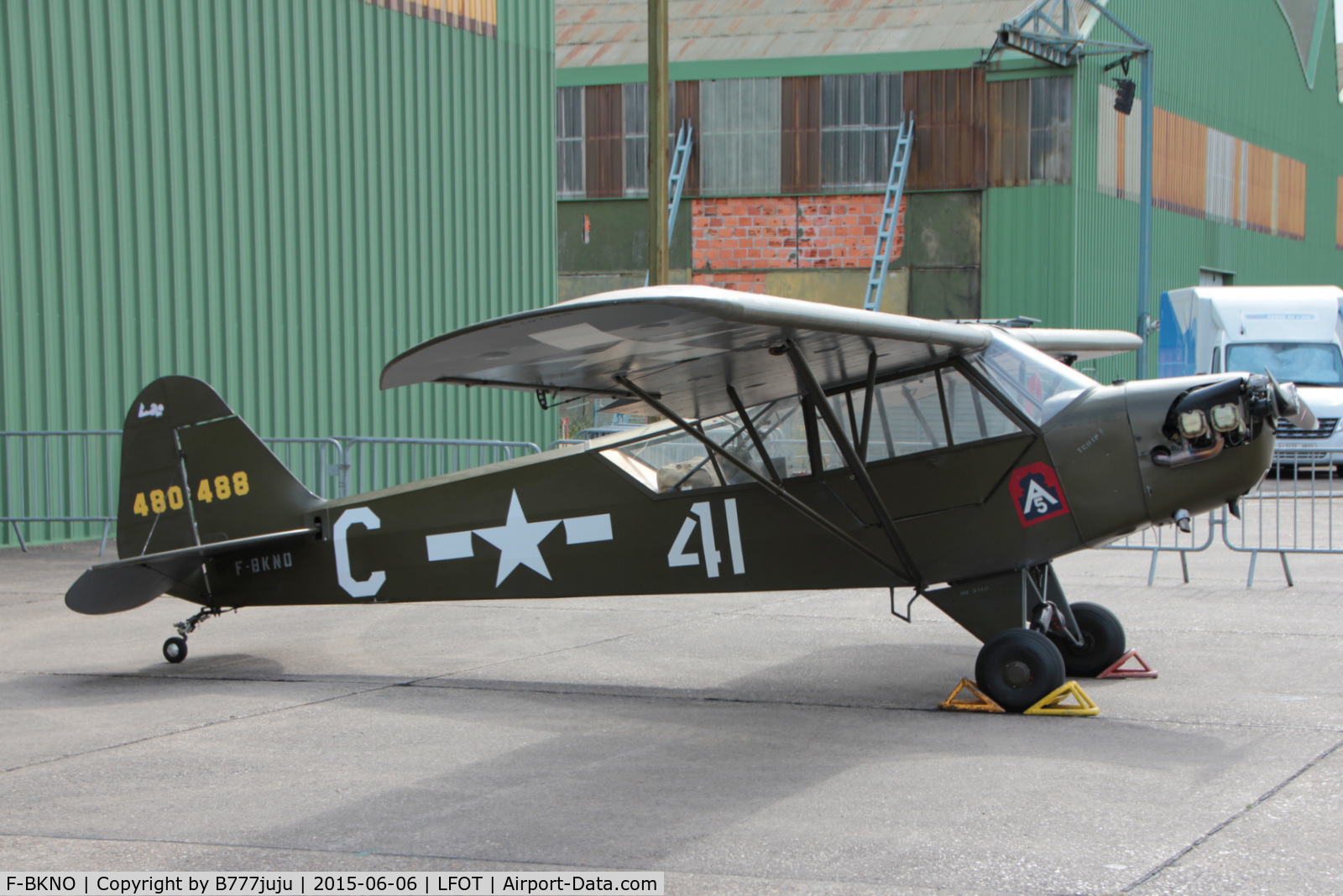 F-BKNO, 1944 Piper L-4J Grasshopper (J3C-65D) C/N 12784, at Tours