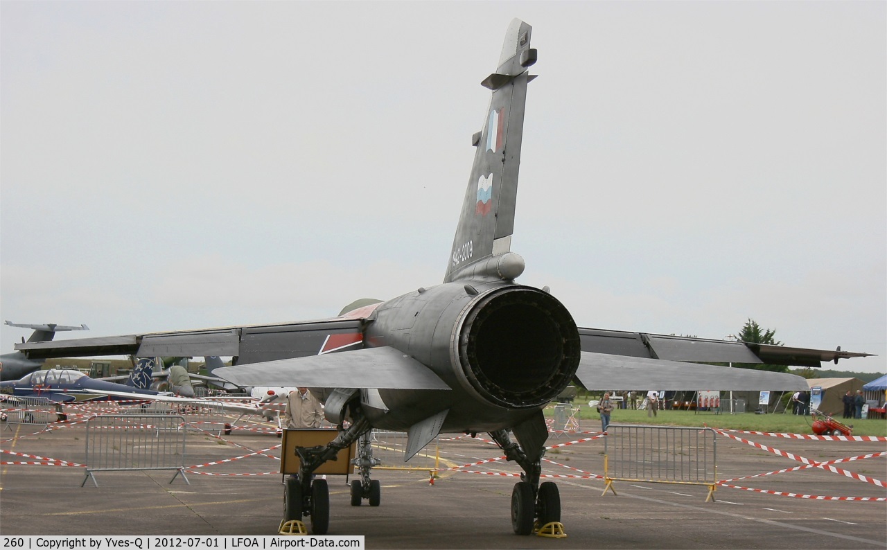 260, Dassault Mirage F.1CT C/N 260, Dassault Mirage F1 CT, Static Display, Avord Air Base 702 (LFOA) Open day 2012