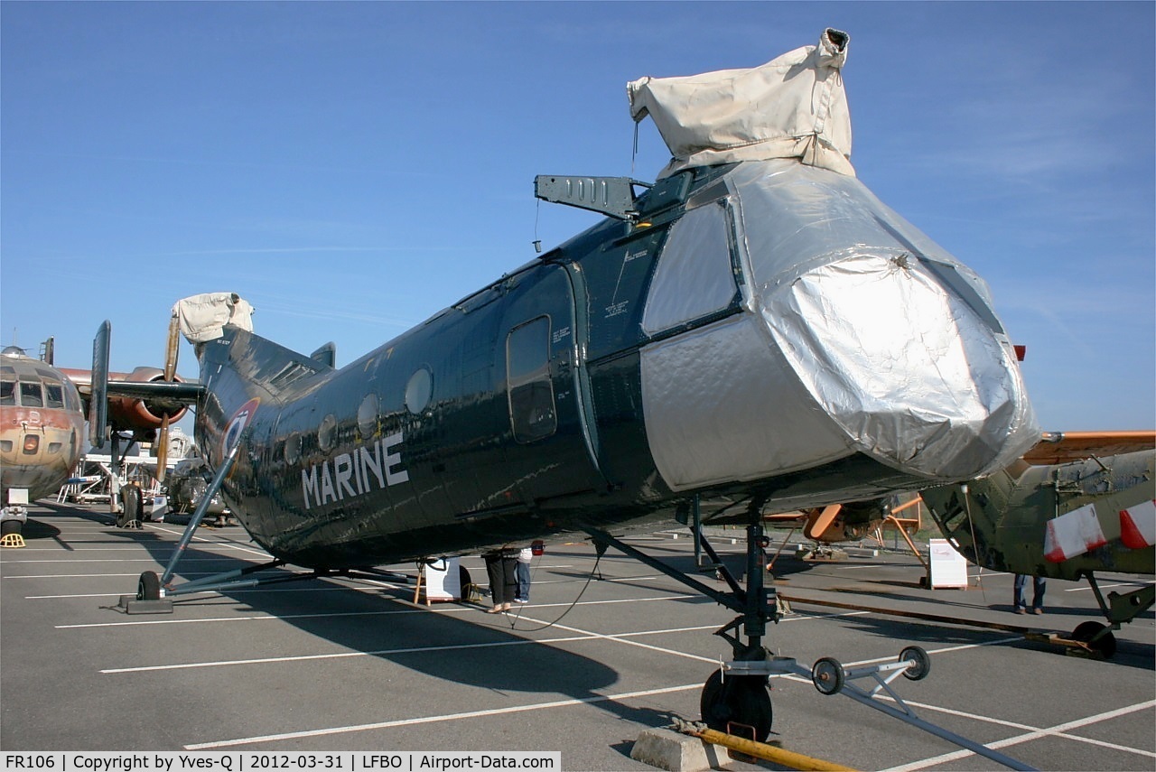 FR106, Vertol H-21C Shawnee C/N FR106, Vertol H-21C Shawnee, Preserved at Les Ailes Anciennes Museum, Toulouse-Blagnac