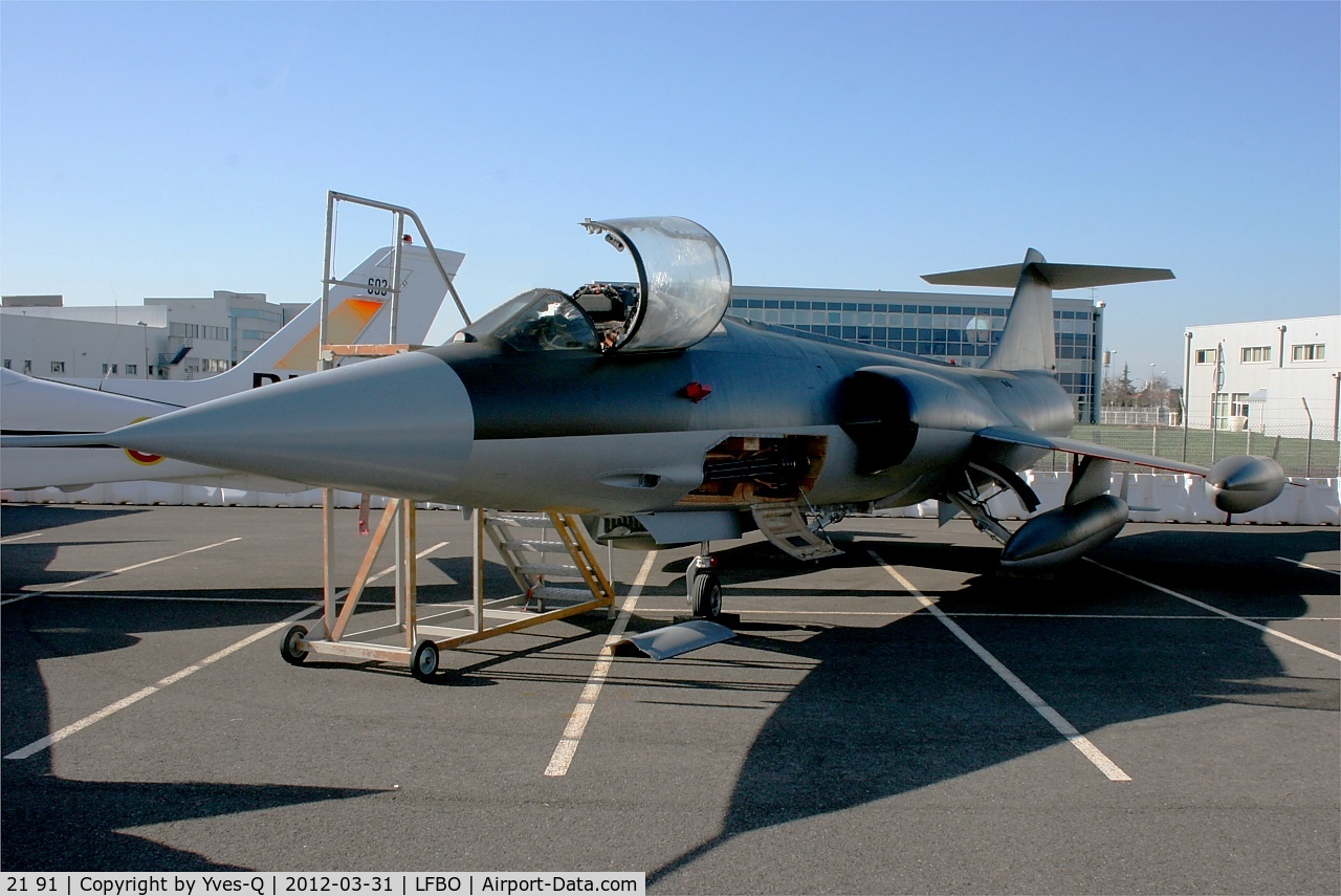 21 91, Lockheed F-104G Starfighter C/N 683-7060, Lockheed F-104G Starfighter, Preserved at Les Ailes Anciennes Museum, Toulouse-Blagnac
