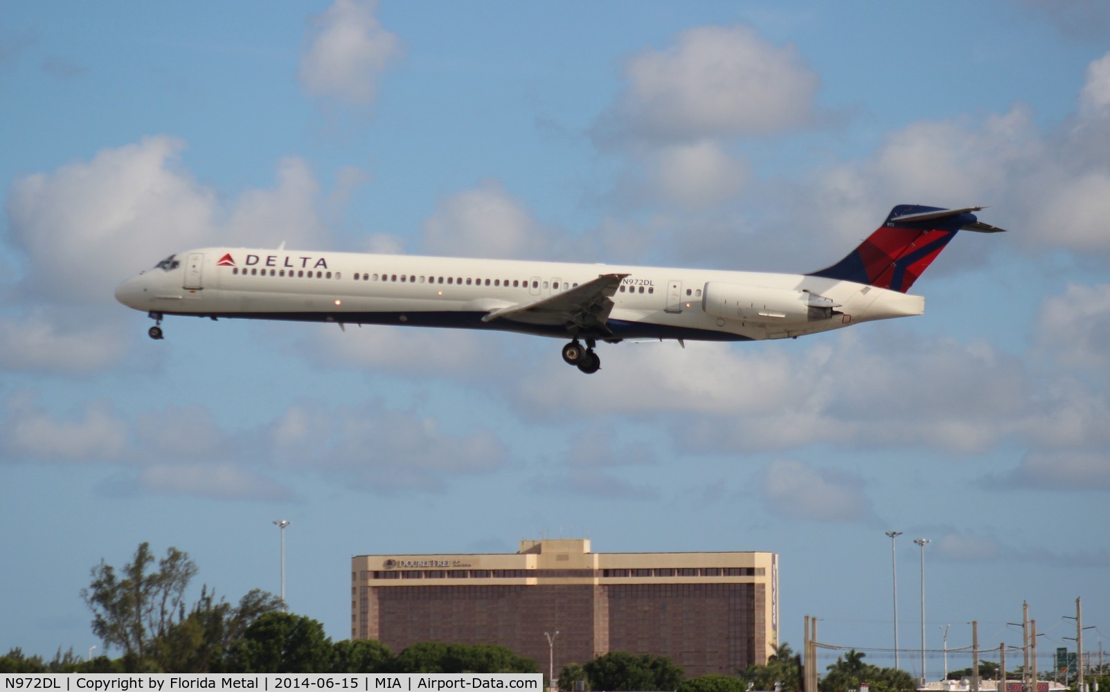 N972DL, 1991 McDonnell Douglas MD-88 C/N 53215, Delta