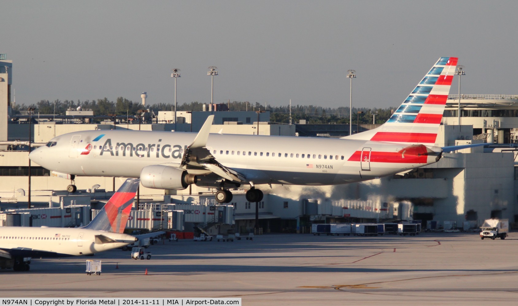 N974AN, 2001 Boeing 737-823 C/N 30098, American