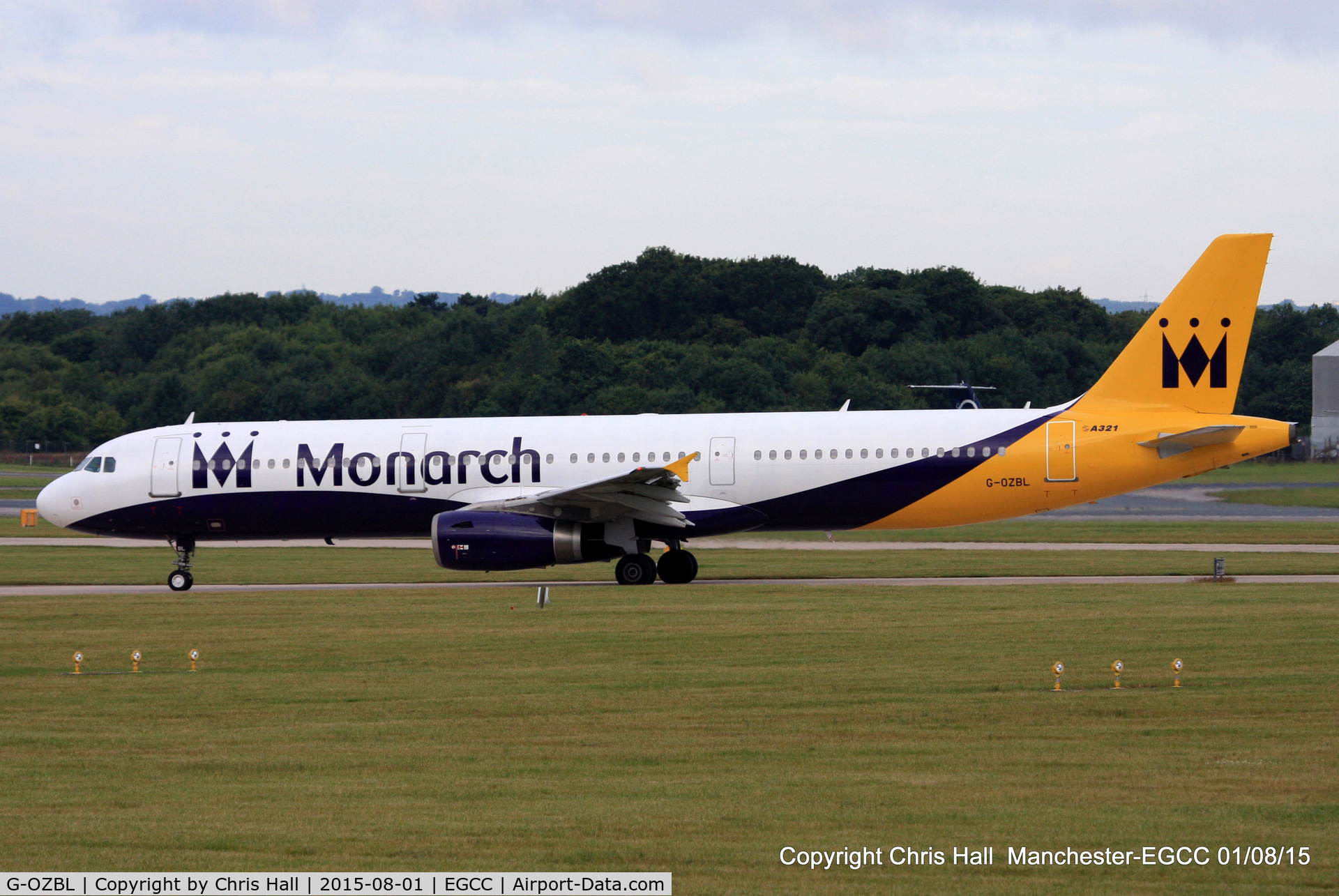 G-OZBL, 1998 Airbus A321-231 C/N 864, Monarch