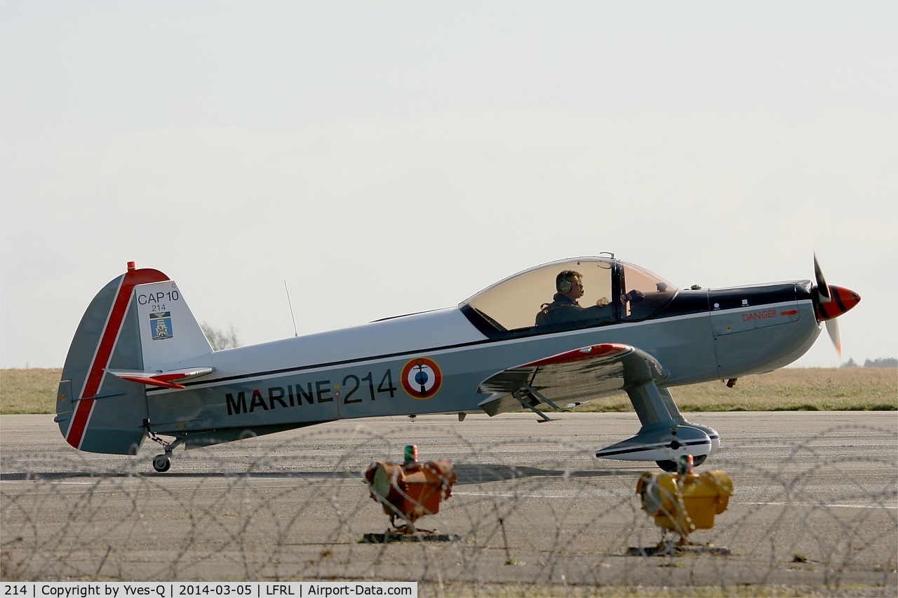 214, Mudry CAP-10B C/N 214, Mudry CAP-10B, Lining up prior take off rwy 23, Lanvéoc-Poulmic Naval Air Base (LFRL)