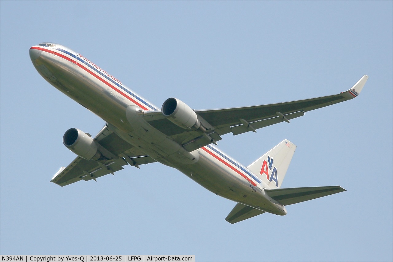 N394AN, 1998 Boeing 767-323/ER C/N 29431, American Airlines Boing 767-323ER, Take off rwy 27L, Roissy Charles De Gaulle airport (LFPG-CDG)