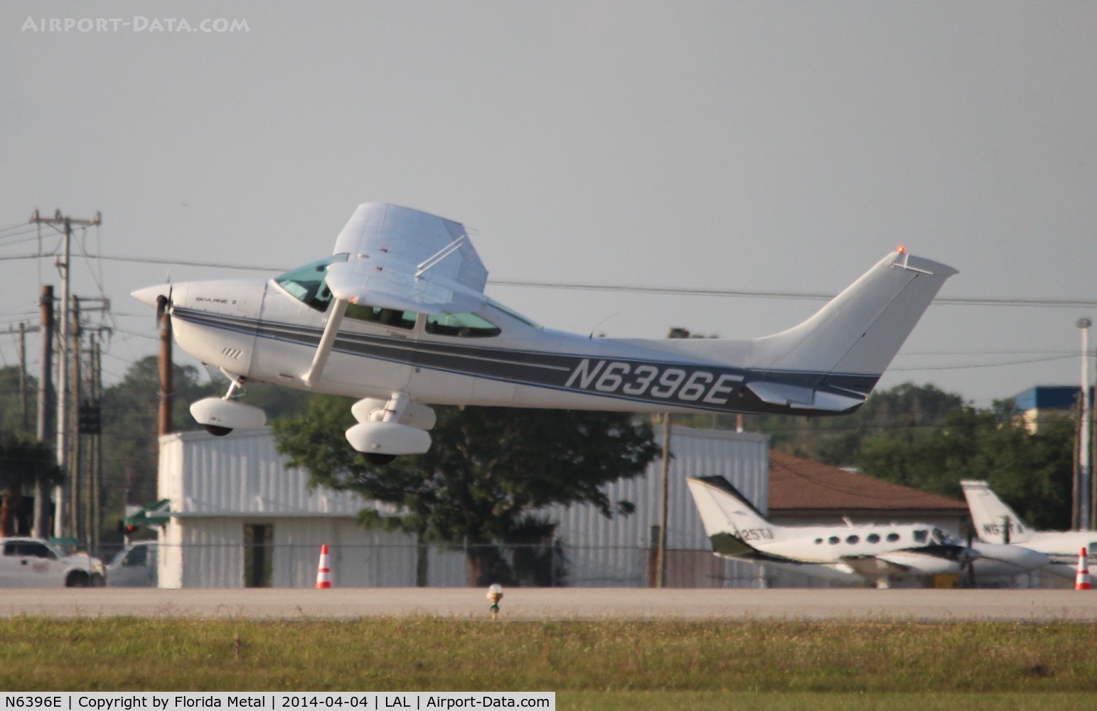 N6396E, Cessna 182R Skylane C/N 18268367, Cessna 182R