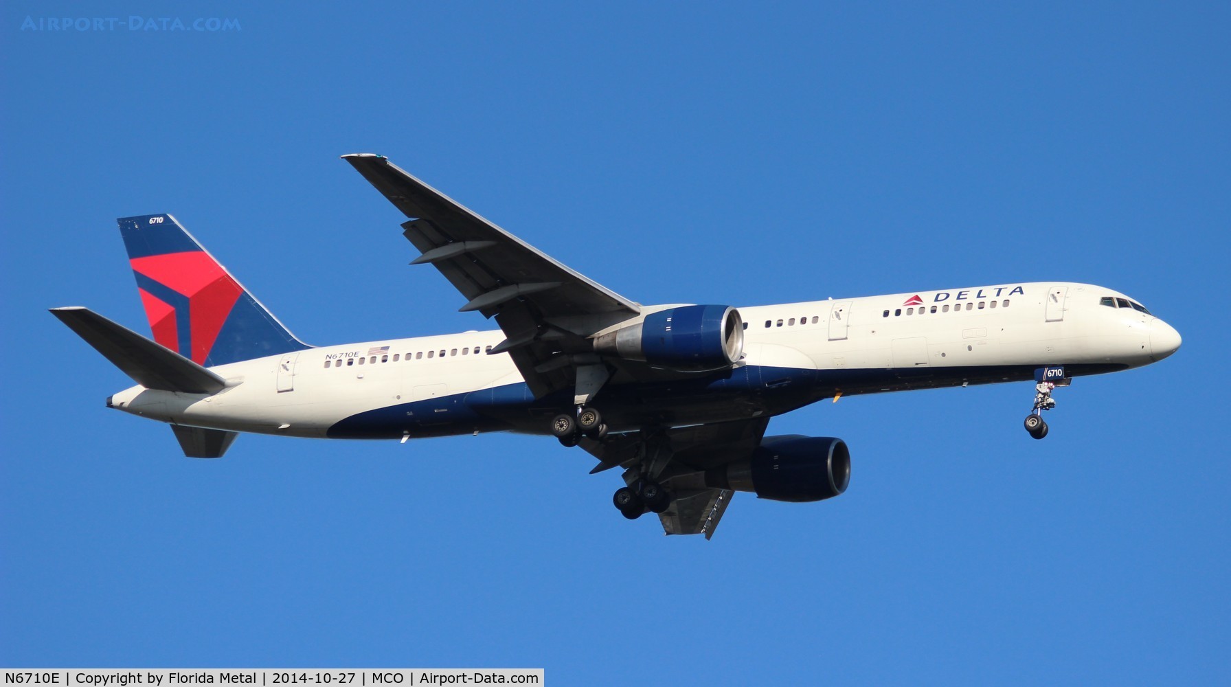 N6710E, 2000 Boeing 757-232 C/N 30482, Delta