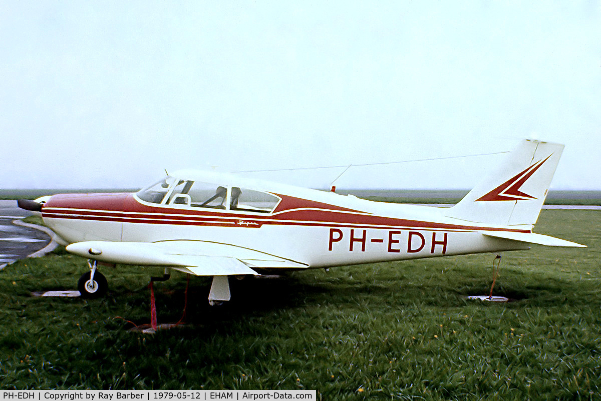 PH-EDH, Piper PA-24-250 Comanche C/N 24-3361, Piper PA-24-250 Comanche [24-3361] Amsterdam-Schiphol~PH 12/05/1979. From a slide.