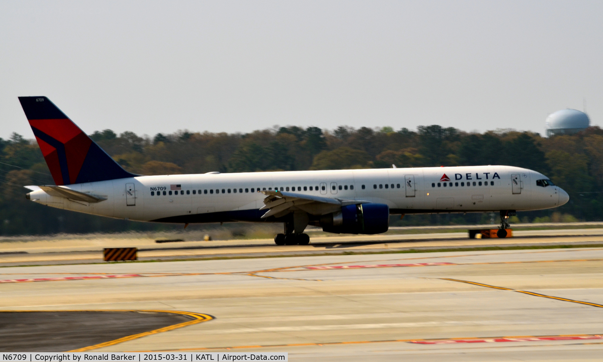 N6709, 2000 Boeing 757-232 C/N 30481, Landing Atlanta