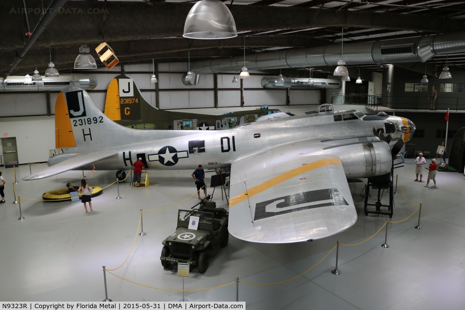 N9323R, 1945 Boeing B-17G Flying Fortress C/N 77254, B-17G I'll Be Around