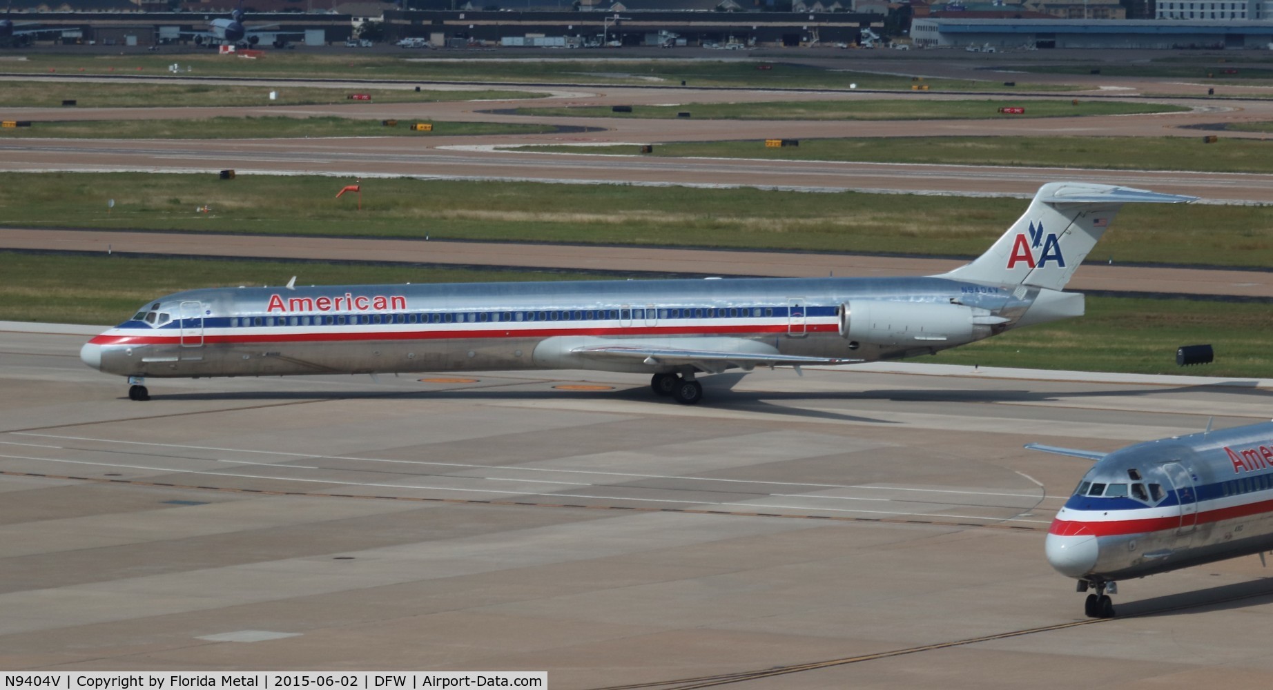 N9404V, 1992 McDonnell Douglas MD-83 (DC-9-83) C/N 53140, American