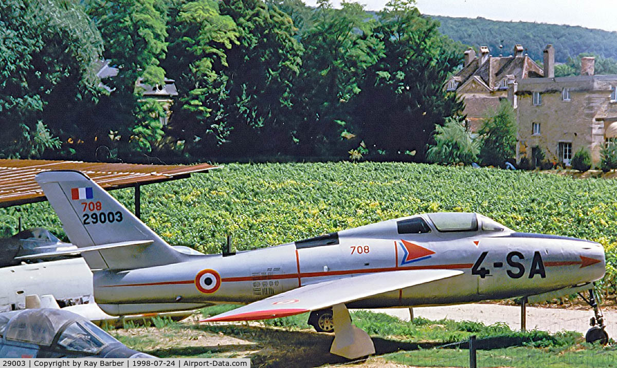 29003, General Motors F-84F Thunderstreak C/N Not found 52-9003, Republic F-84F Thunderstreak [52-9003] (French Air Force) Savigny-les-Beaune~F 24/07/1998