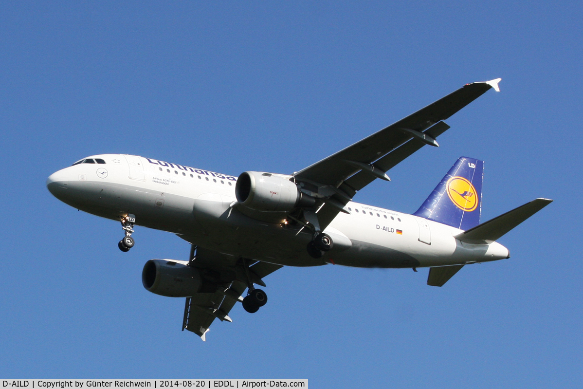 D-AILD, 1996 Airbus A319-114 C/N 623, Arriving