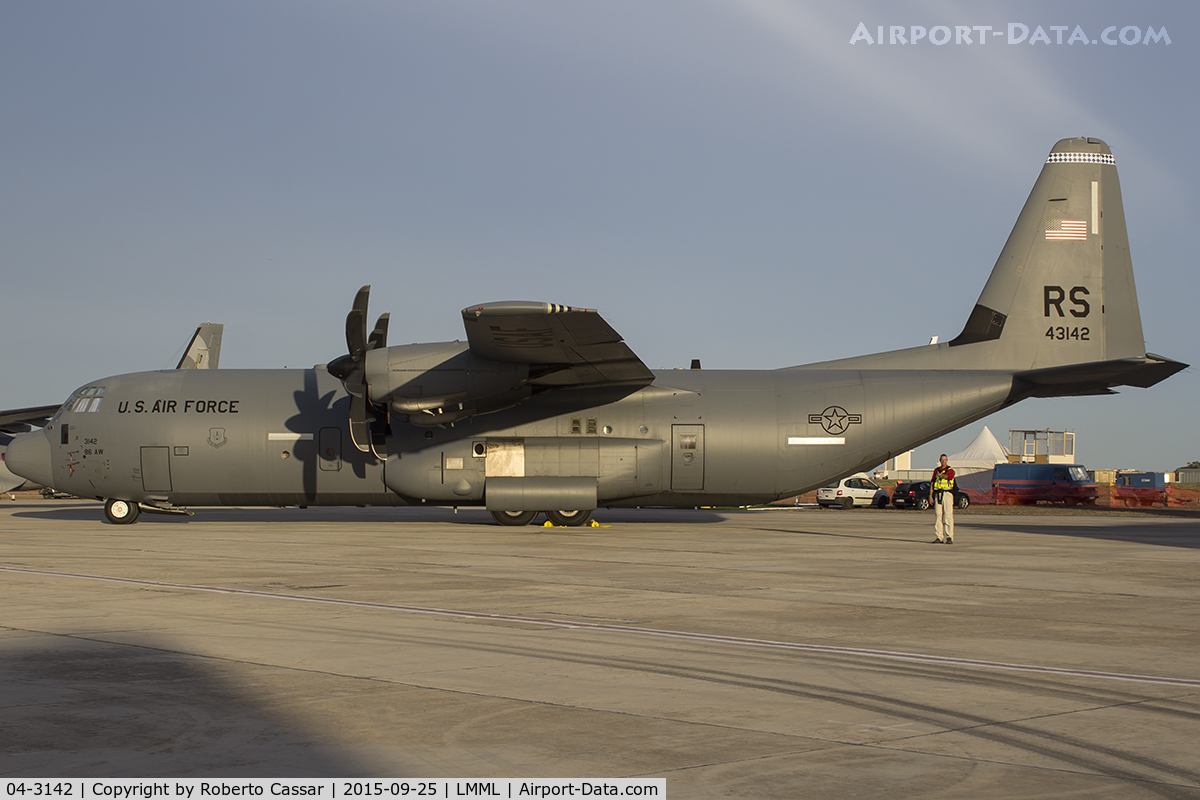 04-3142, 2004 Lockheed Martin C-130J-30 Super Hercules C/N 382-5558, Malta International Airshow 2015