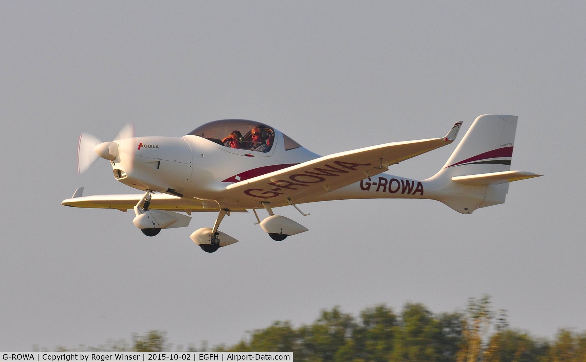 G-ROWA, 2007 Aquila A210 (AT01) C/N AT01-174, Visiting Aquila AT01 departing Runway 22.