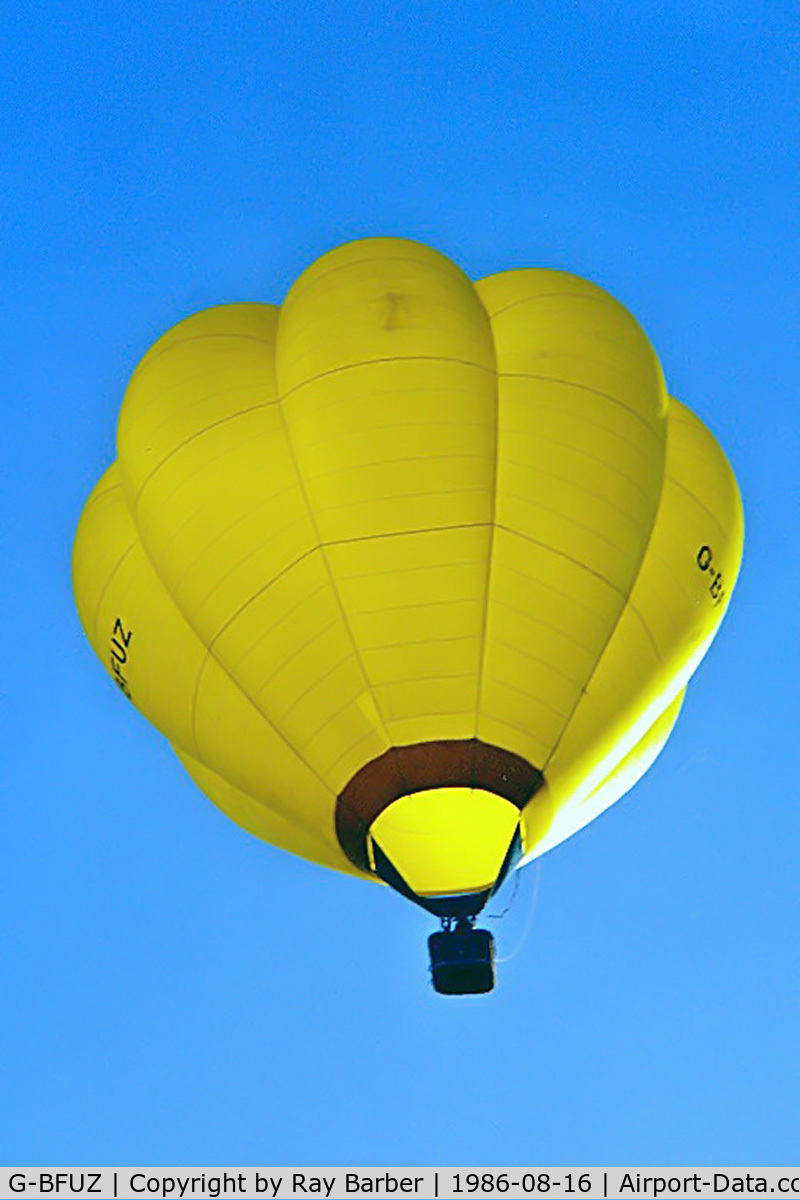 G-BFUZ, 1978 Cameron Balloons V-77 C/N 398, Cameron V-77 HAFB [398] Ashton Court~G 16/08/1986. From a slide.