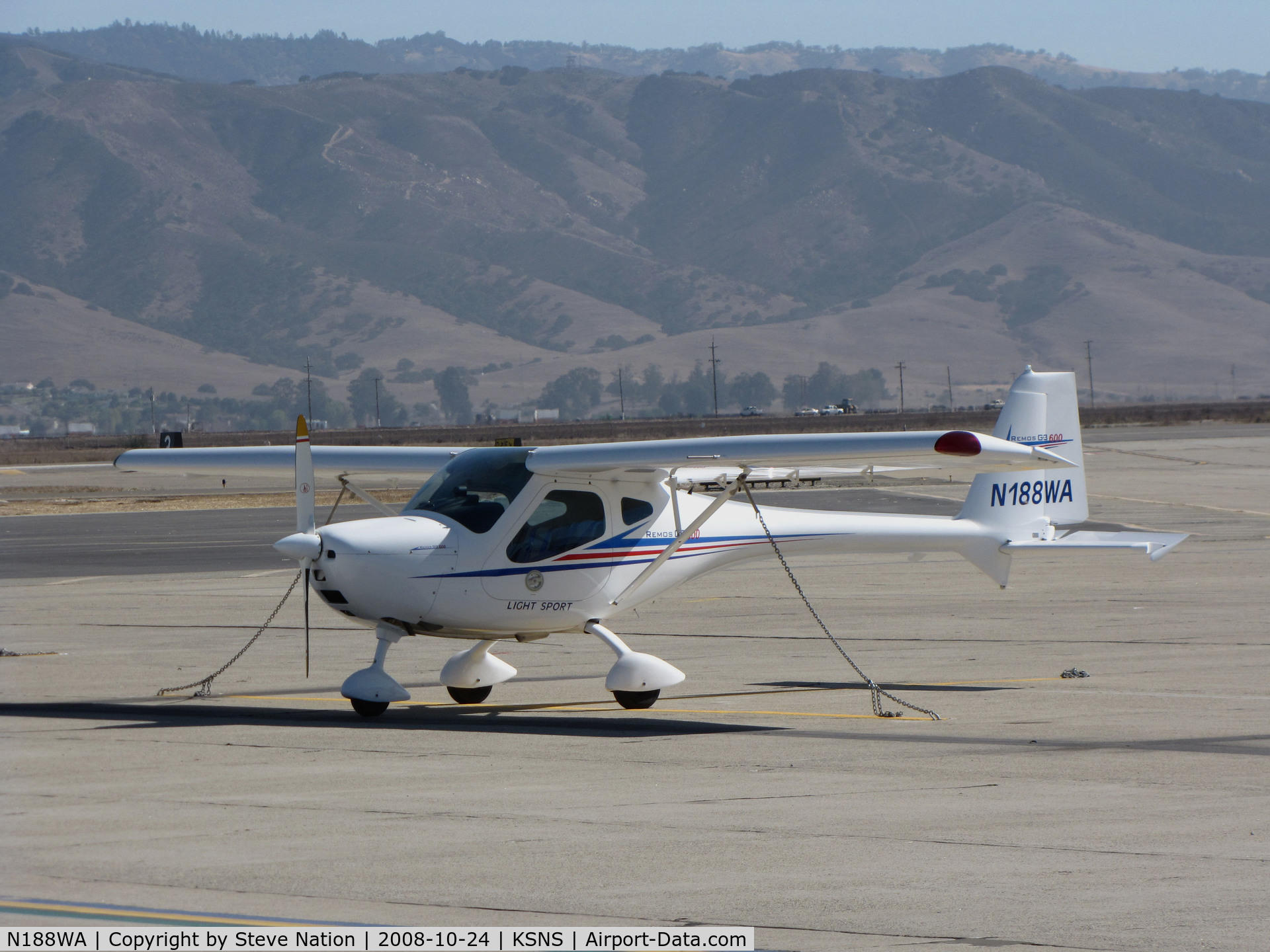 N188WA, 2007 Remos G-3/600 Mirage C/N 188, local light sport dealer had this 2007 Remos G-3/600 Mirage @ Salinas Municipal Airport, CA