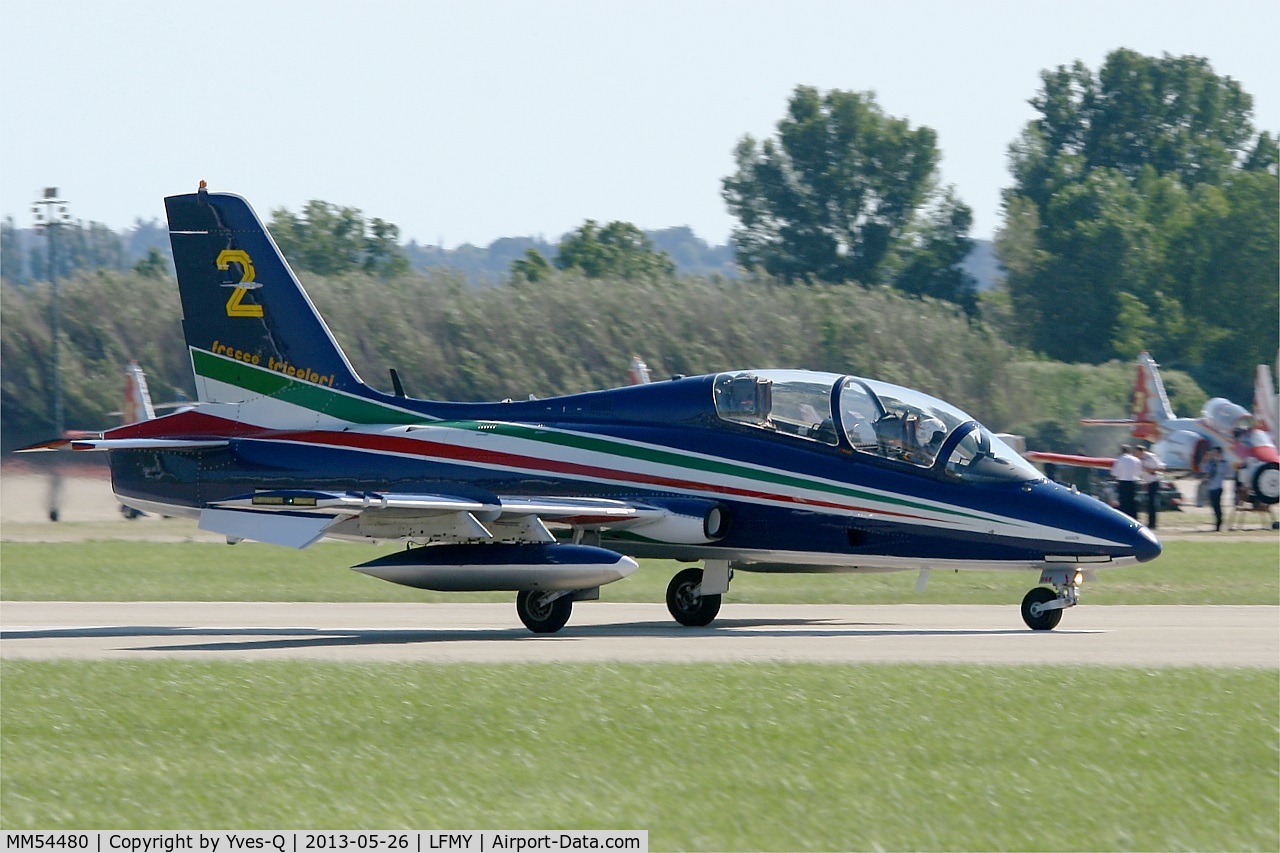 MM54480, Aermacchi MB-339PAN C/N 6675/070/AD009, Italian Air Force Aermacchi MB-339PAN, Number 2 in 2013, Frecce Tricolori Aerobatic Team, Take-off rwy 34, Salon De Provence Air Base 701 (LFMY)