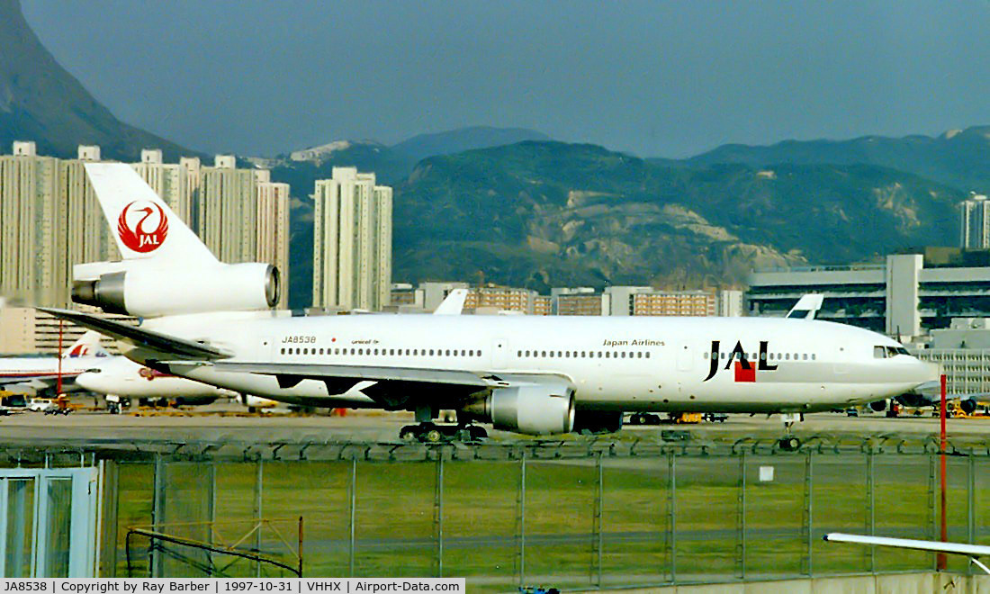 JA8538, 1979 Douglas KDC-10-40l C/N 46974, McDonnell-Douglas DC-10-40 [46974] (Japan Airlines) Hong Kong Kai-Tak~B 31/10/1997