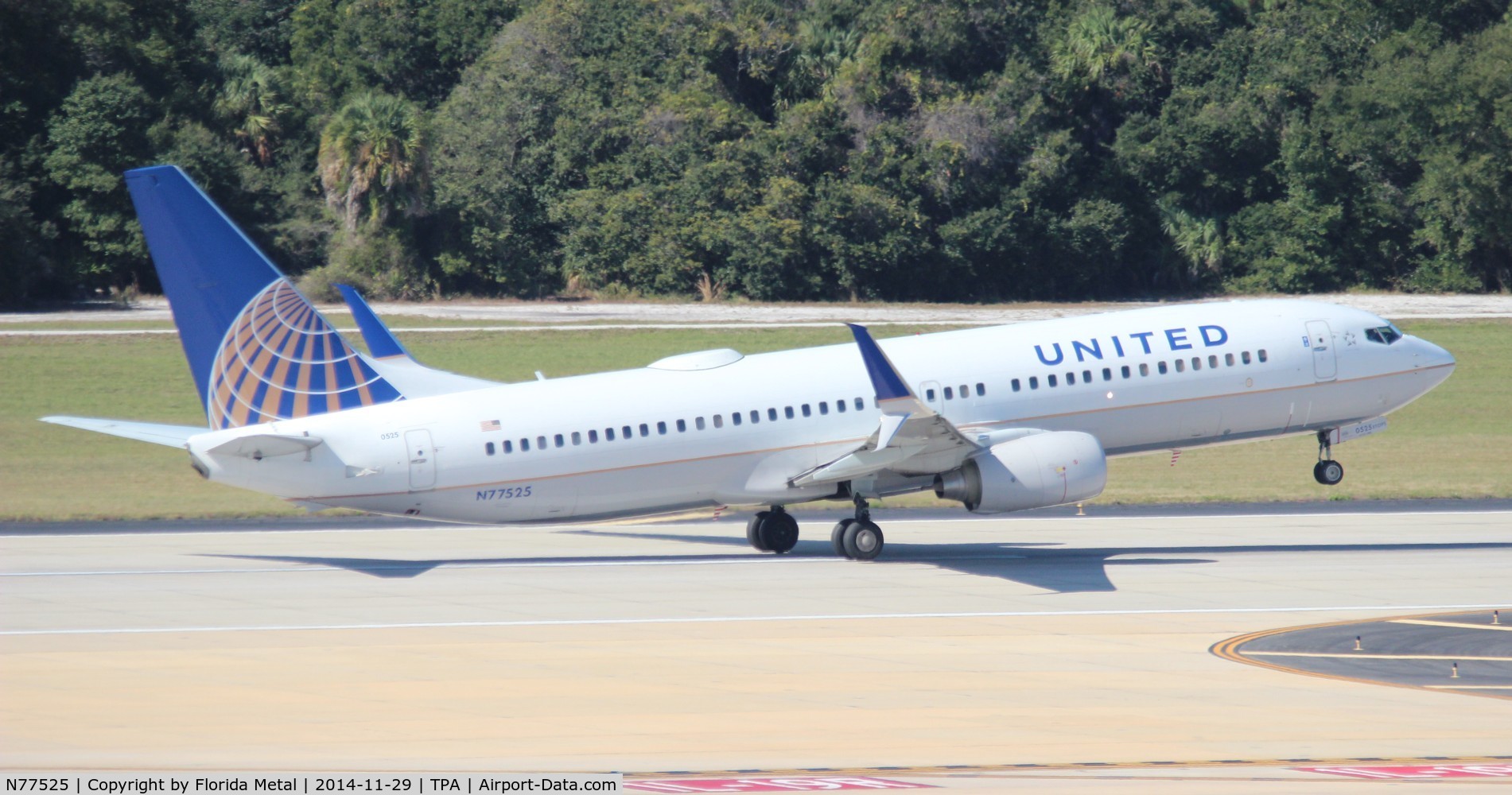 N77525, 2010 Boeing 737-824 C/N 31659, United