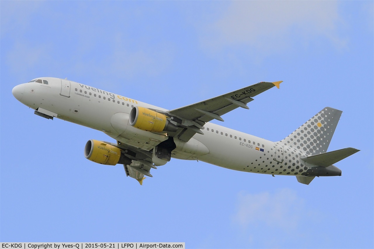 EC-KDG, 2007 Airbus A320-214 C/N 3095, Airbus A320-214, Take off rwy 24, Paris-Orly airport (LFPO-ORY)