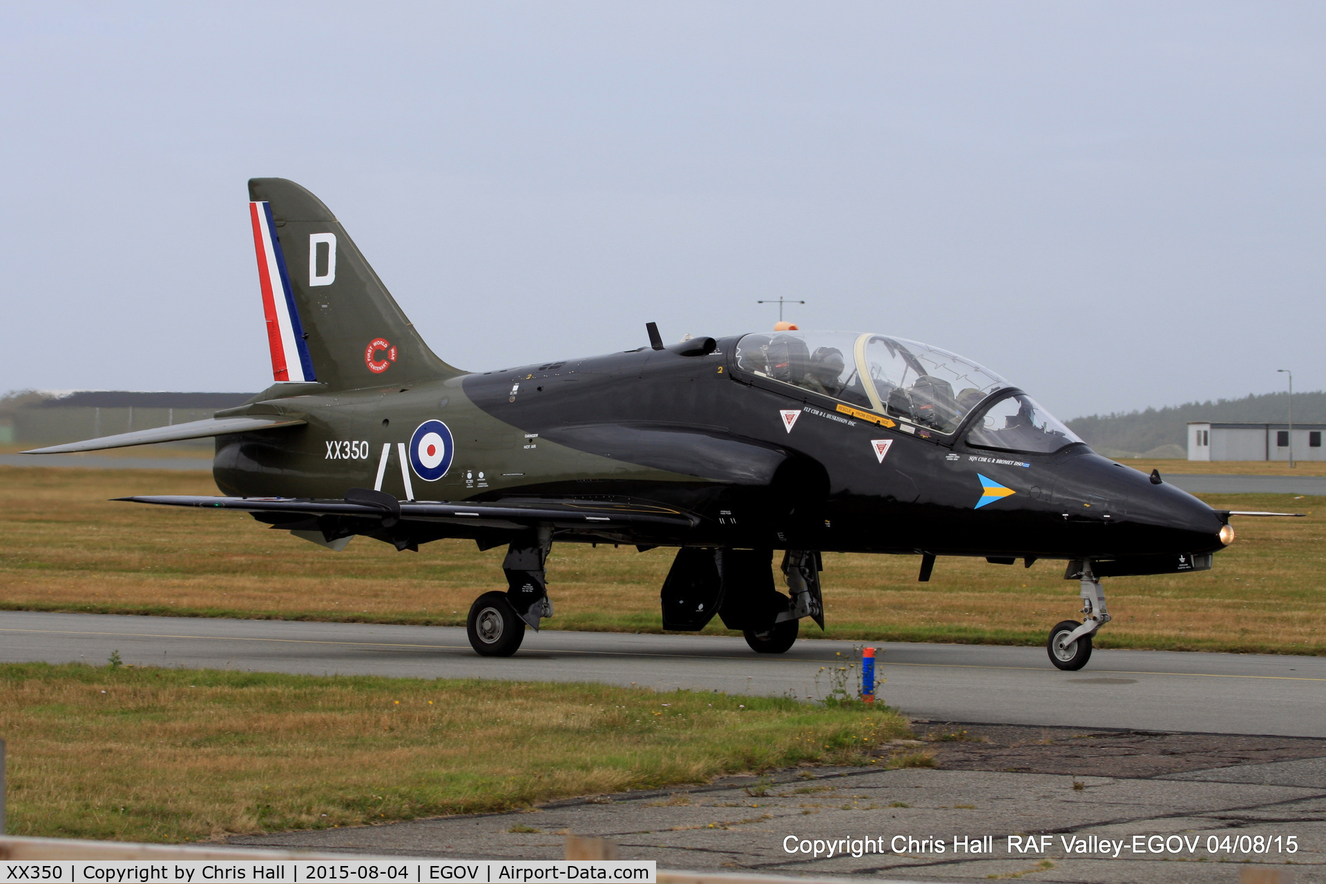 XX350, 1981 Hawker Siddeley Hawk T.1A C/N 199/312174, RAF 208(R) Sqn WWI 100th anniversary scheme