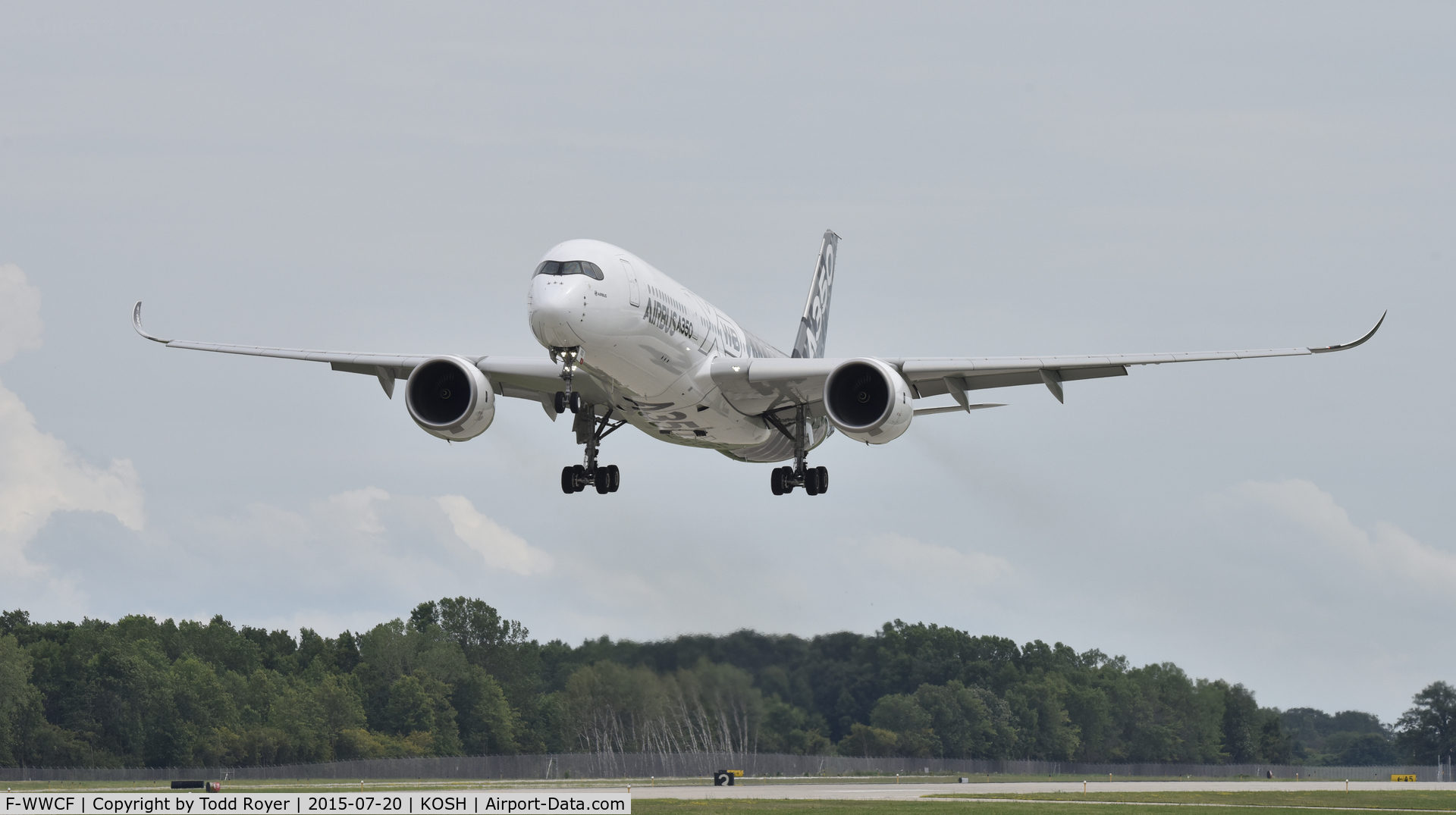 F-WWCF, 2013 Airbus A350-941 C/N 002, Airventure 2015