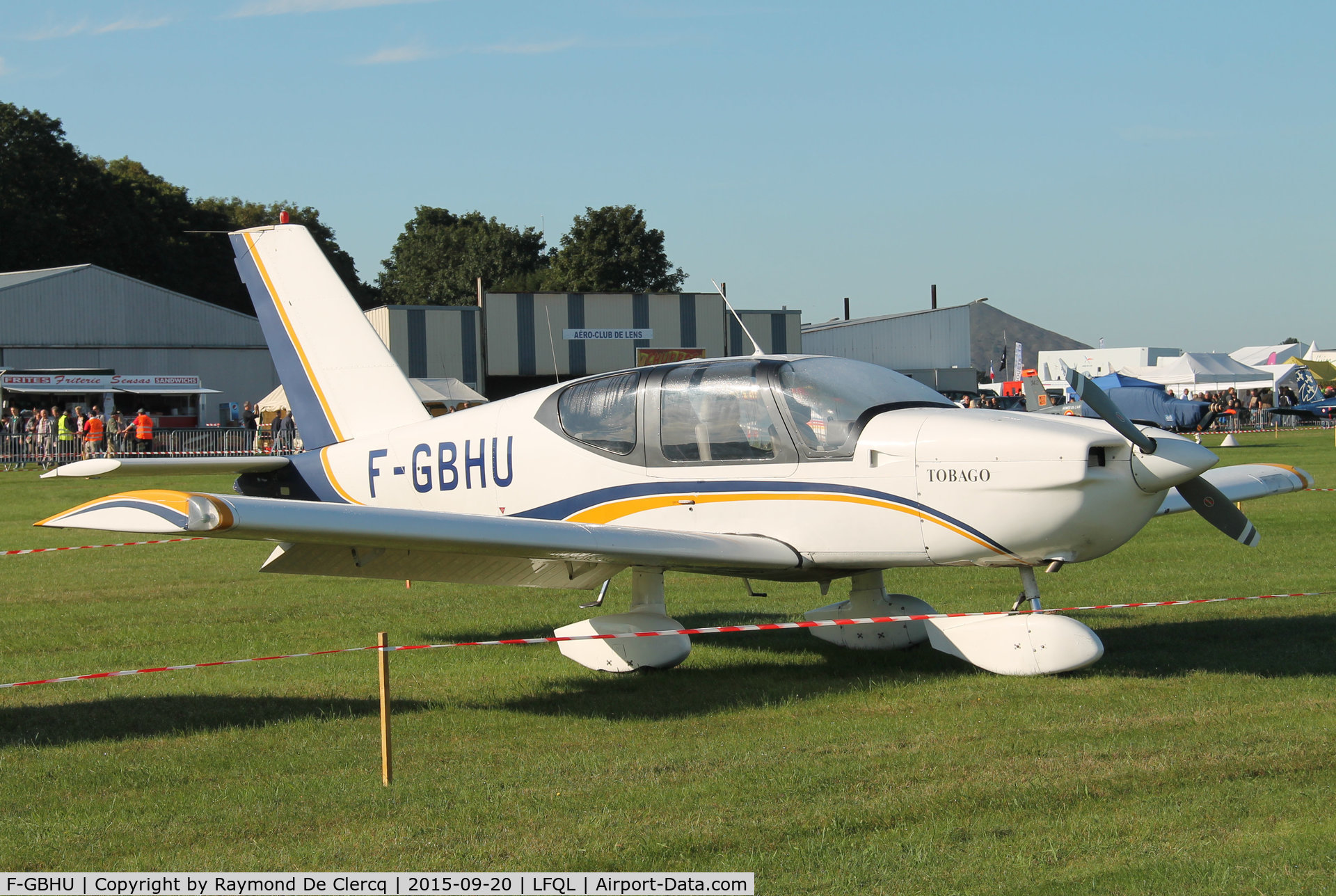 F-GBHU, Socata TB-10 Tobago C/N 36, Airshow Lens.