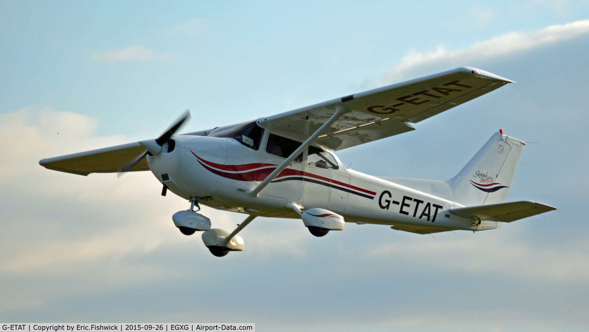 G-ETAT, 2000 Cessna 172S Skyhawk SP C/N 172S8674, 43. G-ETAT departing The Yorkshire Air Show, Church Fenton, Sept. 2015.