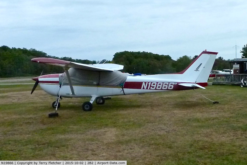 N19866, 1972 Cessna 172M C/N 17260817, Parked at Plum Island Airport , MA