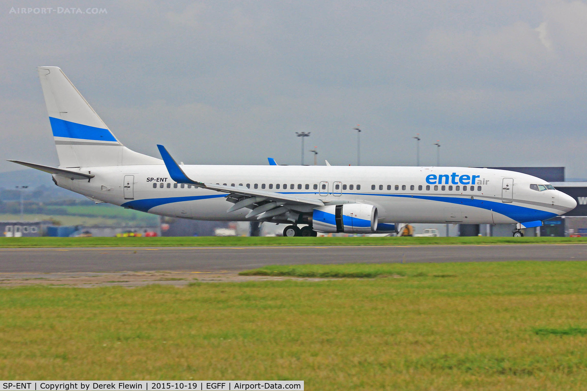 SP-ENT, 2000 Boeing 737-8AS C/N 29926, 737-8AS, Warsaw based, call sign Enterair 532P, previously N1786B, EI-CSM, VR-BIB, VT-SGO, M-ABGY, seen landing on runway 12, out of Dublin.
