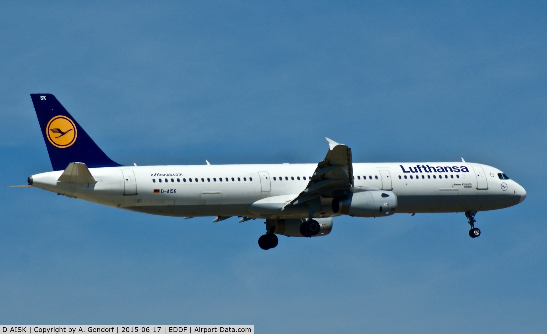 D-AISK, 2008 Airbus A321-231 C/N 3387, Lufthansa, seen here on short finals at Frankfurt Rhein/Main(EDDF)
