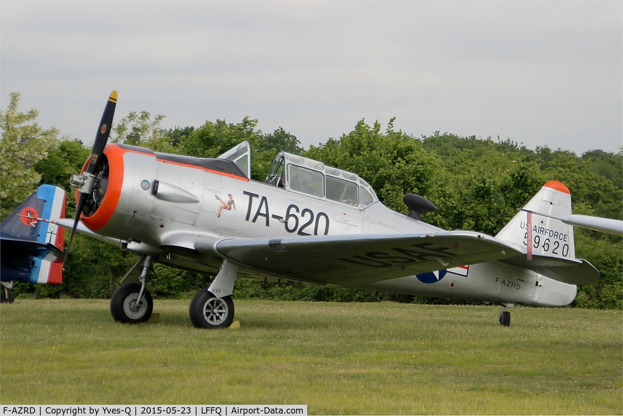 F-AZRD, 1943 North American AT-6D Harvard III C/N 88-14510 (42-44467), North American AT-6D Harvard III, Static display, La Ferté-Alais airfield (LFFQ) Airshow 2015