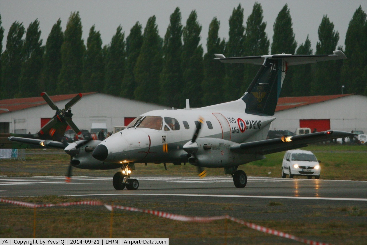 74, Embraer EMB-121AN Xingu C/N 121074, Embraer EMB-121AN Xingu, Taxiing to holding point, Rennes-St Jacques airport (LFRN-RNS) Air show 2014