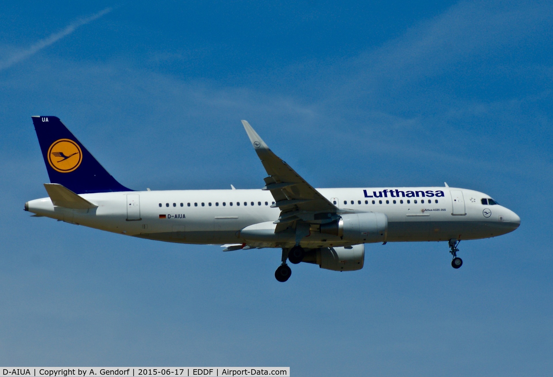 D-AIUA, 2013 Airbus A320-214 C/N 5935, Lufthansa, is here landing at its homebase Frankfurt Rhein/Main(EDDF)