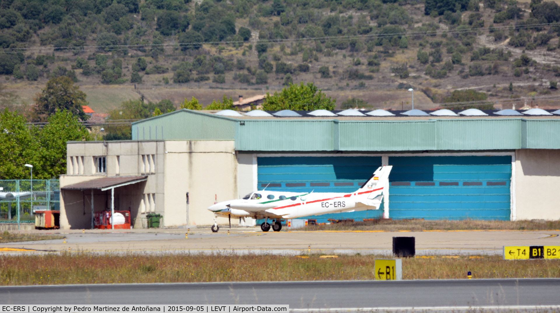 EC-ERS, Cessna 340A C/N 340A0524, Foronda Vitoria-Gasteiz  - España