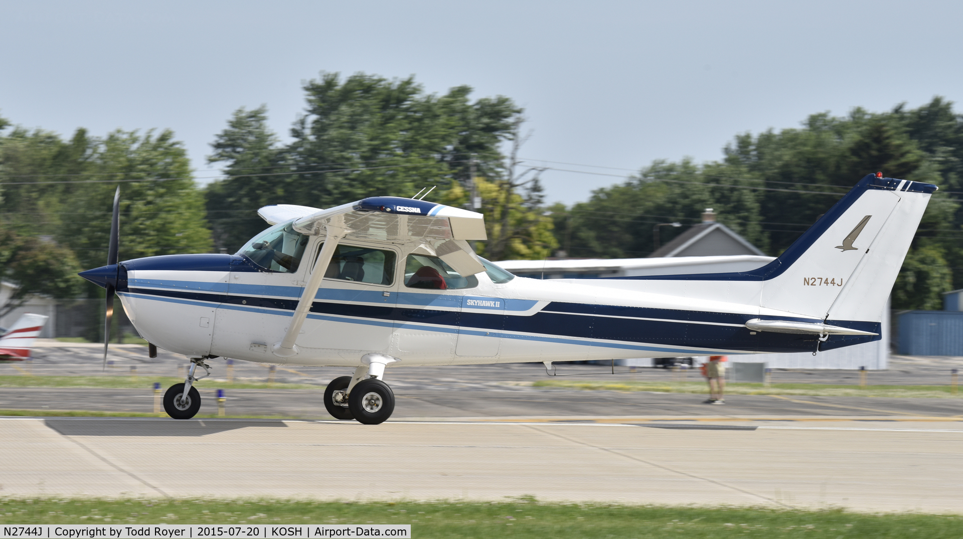 N2744J, 1979 Cessna 172N C/N 17273644, Airventure 2015