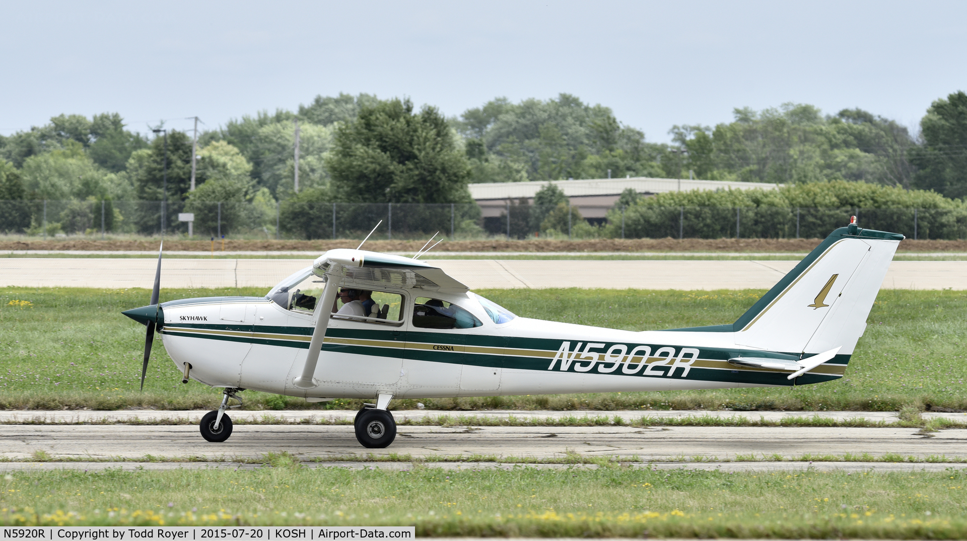 N5920R, 1965 Cessna 172G C/N 17253589, Airventure 2015