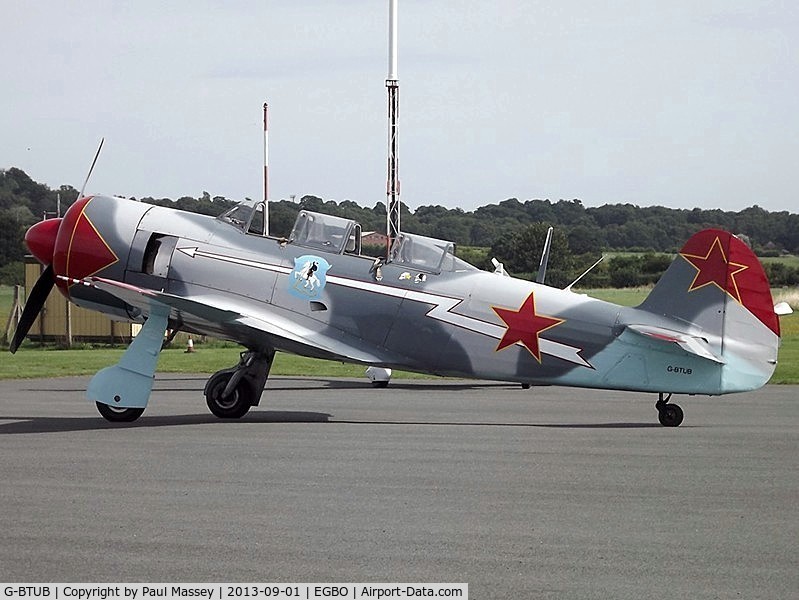 G-BTUB, 1956 Let C-11 (Yak-11) C/N 172623, Attending Wings & Wheels Fly-In. Painted in Soviet Air Force colours.
