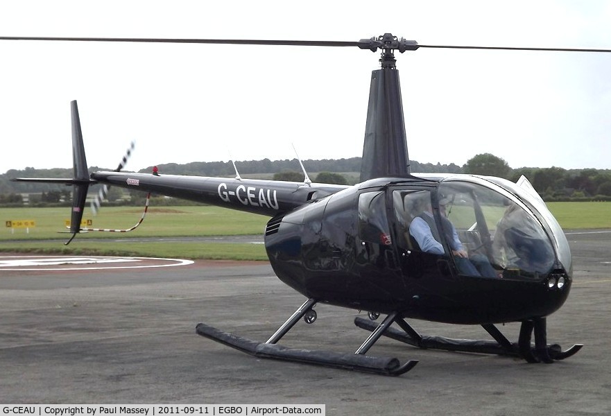 G-CEAU, 2006 Robinson R44 Raven II C/N 11311, Operated by Mullahead Property Co.Ltd.