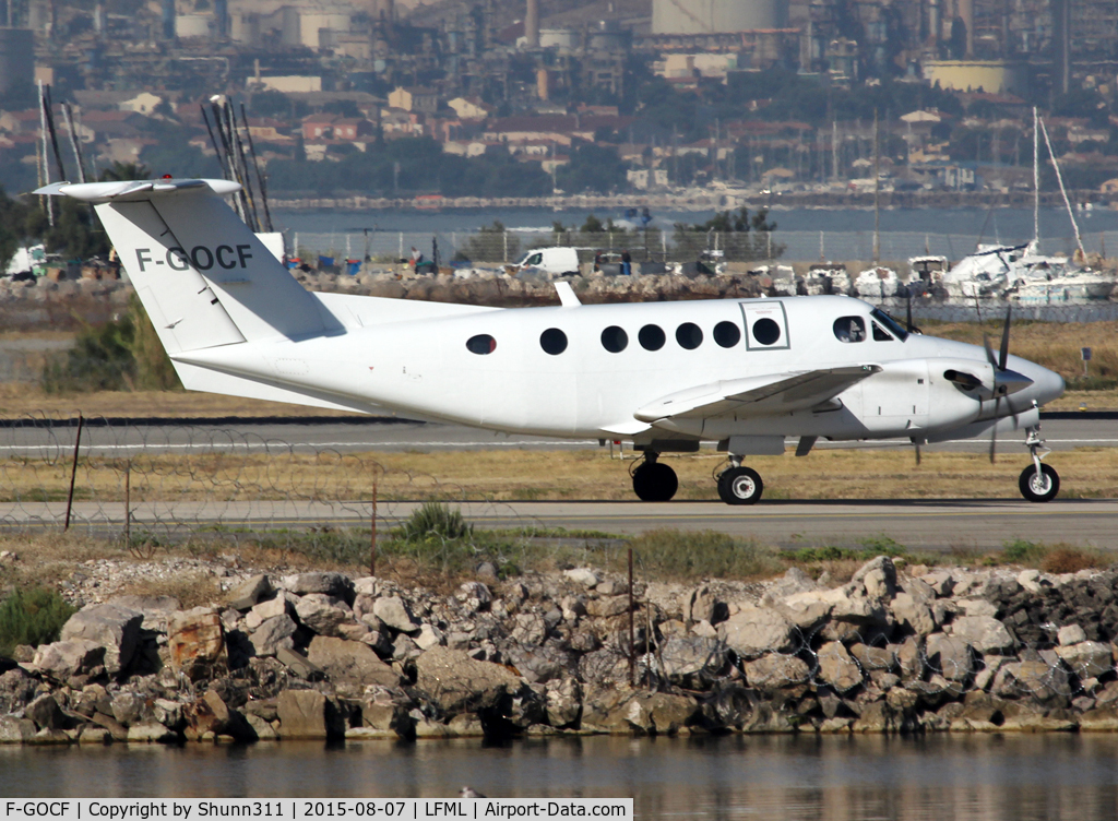 F-GOCF, 1978 Beech 200 Super King Air C/N BB-397, Taxiing for departure rwy 13L