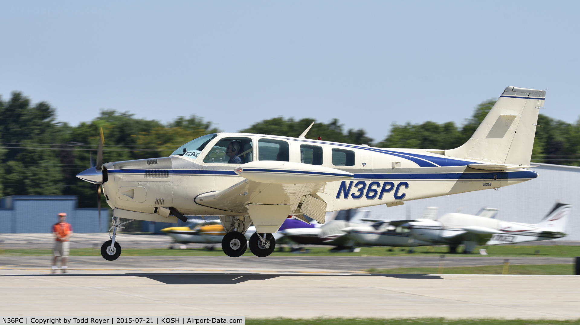 N36PC, 1979 Beech A36 Bonanza 36 C/N E-1528, Airventure 2015